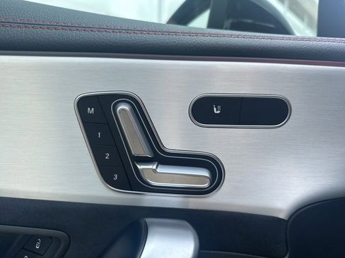 Used 2025 Mercedes-Benz CLA 250 4MATIC image 9