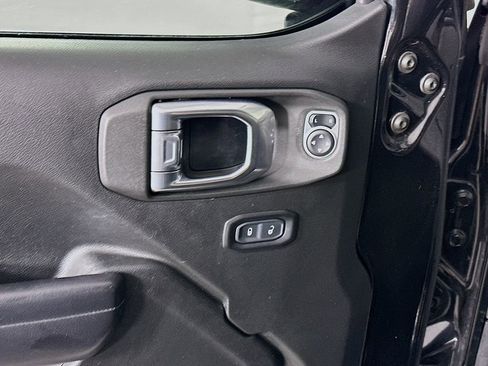 Certified 2019 Jeep Wrangler Sport image 23