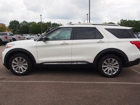 Certified 2023 Ford Explorer Limited w/ Hybrid Equipment Group 310A AWD/4WD image 4
