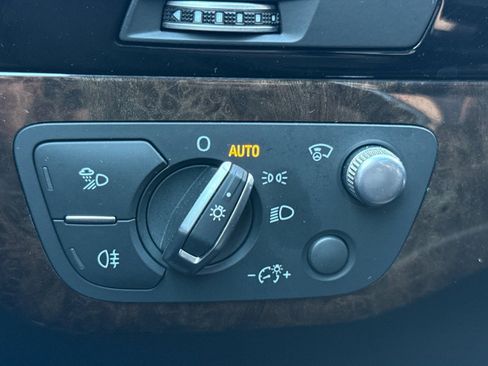 Used 2018 Audi Q7 3.0T Prestige image 36