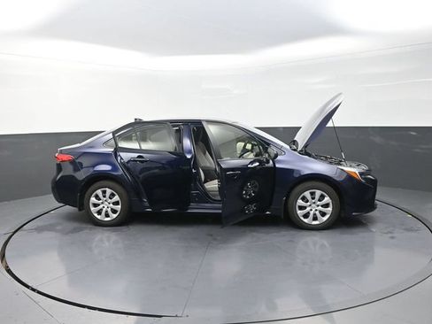 Used 2026 Toyota Corolla LE FWD image 45