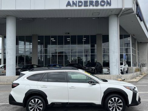 Certified 2025 Subaru Outback Limited image 2