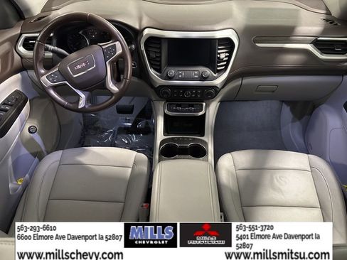 Used 2020 GMC Acadia SLT w/ Trailering Package image 17