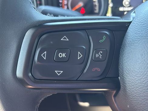 Used 2025 Jeep Wrangler Unlimited Rubicon AWD/4WD image 18