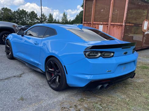 Used 2022 Chevrolet Camaro SS RWD image 3