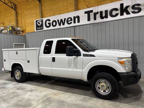 Used 2014 Ford F250 XL AWD/4WD image 3