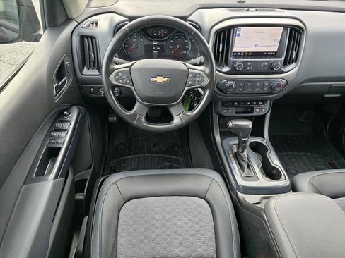 Used 2019 Chevrolet Colorado Z71 image 3