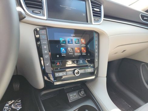 Used 2025 INFINITI QX50 Luxe image 30