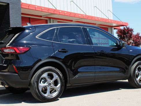 Used 2025 Ford Escape ST-Line AWD/4WD image 12