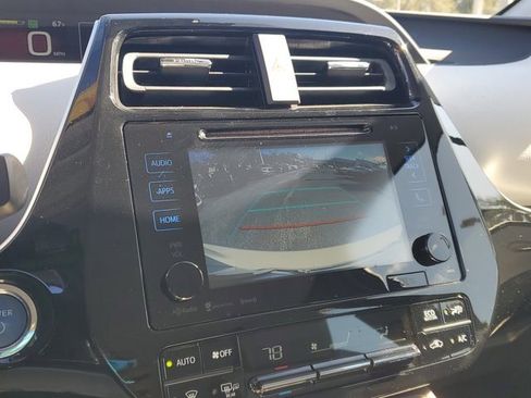 Used 2017 Toyota Prius Four image 24