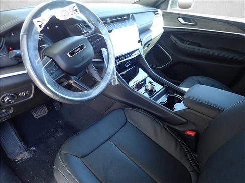 New 2026 Jeep Grand Cherokee Limited Reserve image 12