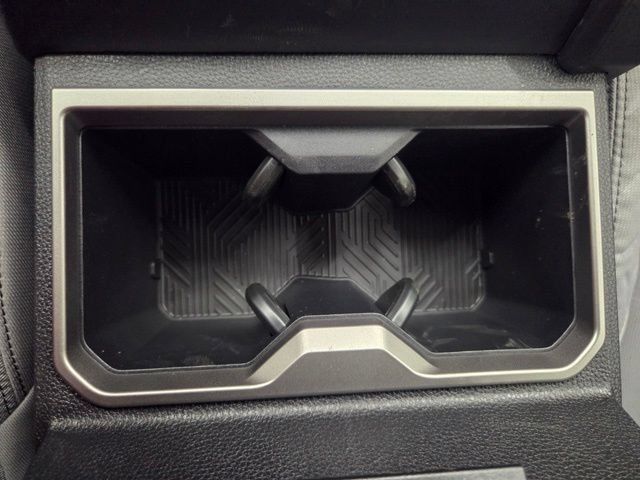 Used 2025 Toyota Camry SE w/ Convenience Package FWD image 81