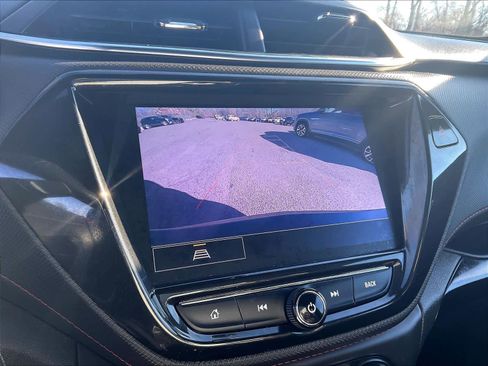 Used 2023 Chevrolet TrailBlazer RS w/ Sun and Liftgate Package image 19