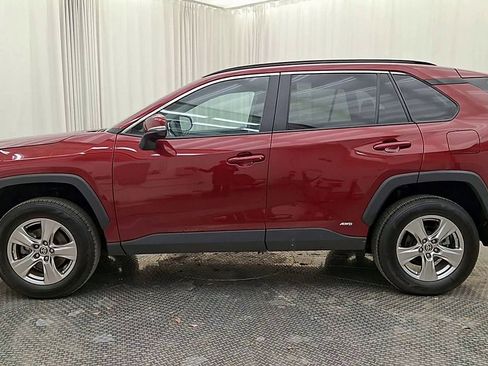 Certified 2022 Toyota RAV4 LE image 3