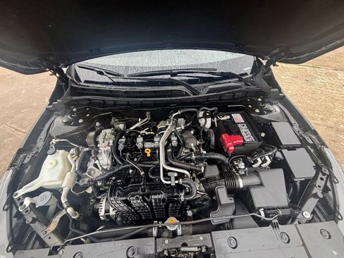 Used 2025 Nissan Altima 2.5 SV FWD image 31