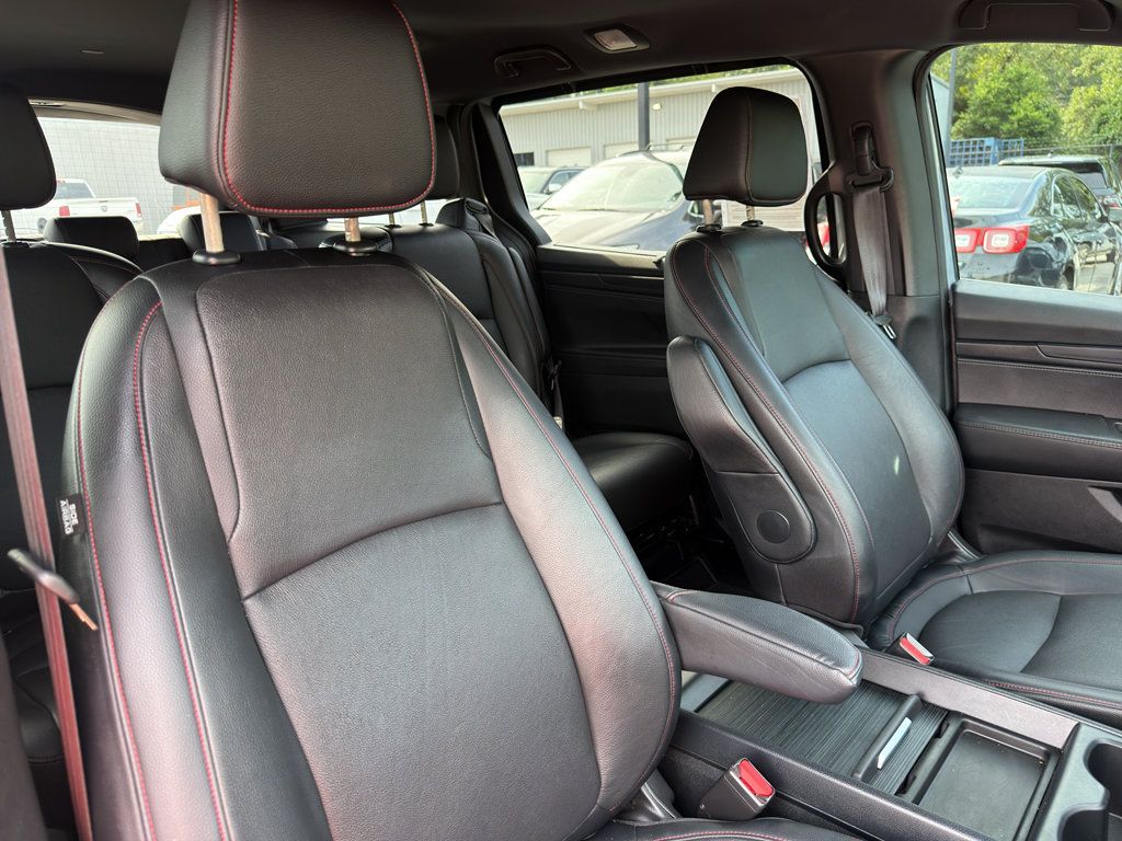 Used 2023 Honda Odyssey Sport image 25