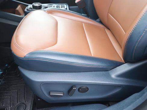 Used 2022 Ford Maverick Lariat FWD image 17