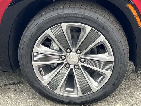 New 2026 Cadillac Vistiq Luxury image 36
