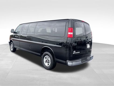 Used 2025 GMC Savana 3500 LT w/ LT Preferred Equipment Group RWD image 3