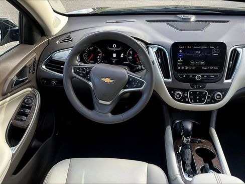 Used 2024 Chevrolet Malibu LT FWD image 10
