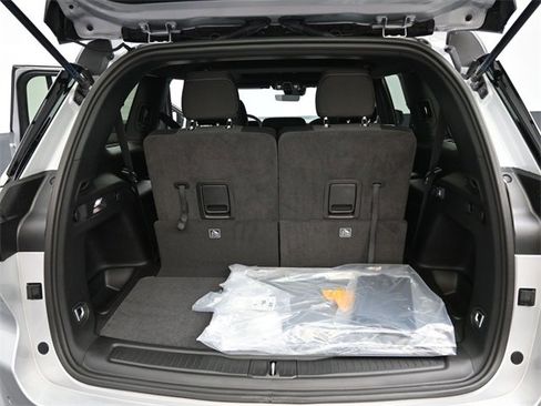 New 2025 Jeep Grand Cherokee L Laredo image 19