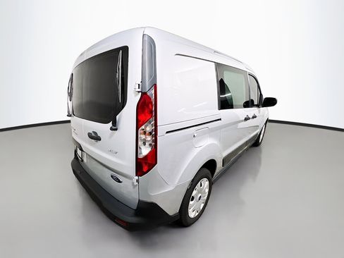 Used 2019 Ford Transit Connect XLT FWD image 4