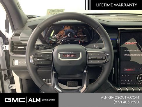 New 2026 GMC Acadia AT4 w/ Luxury Package AWD/4WD image 17