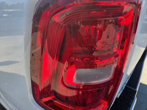 Used 2025 RAM 1500 Laramie AWD/4WD image 16