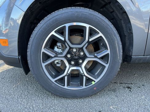 New 2025 Ford Maverick Lariat w/ 4K Tow Package image 12