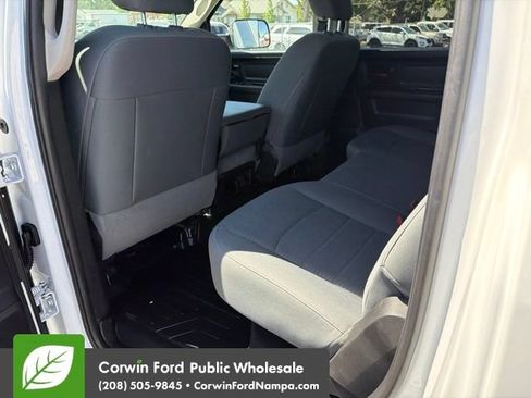 Used 2018 RAM 2500 Tradesman w/ Chrome Appearance Group AWD/4WD image 27