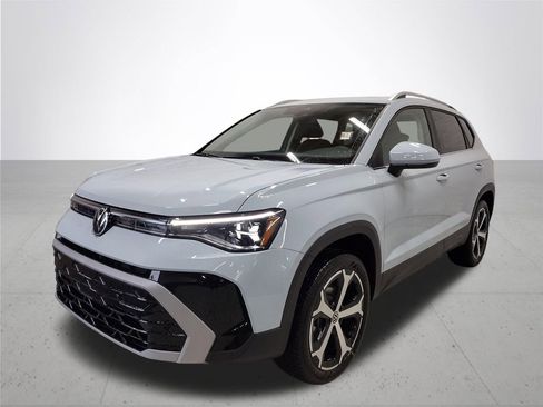 New 2026 Volkswagen Taos SEL AWD/4WD image 2