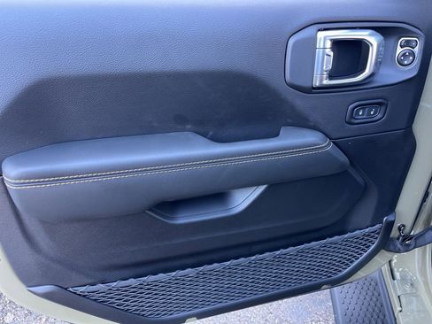 New 2026 Jeep Wrangler Sahara w/ Technology Group image 25