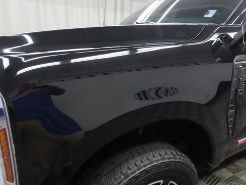 Used 2025 Ford F250 Platinum image 54