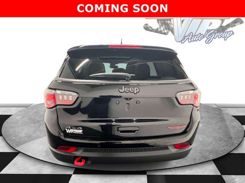 Certified 2022 Jeep Compass Trailhawk w/ Sun and Sound Group AWD/4WD image 6