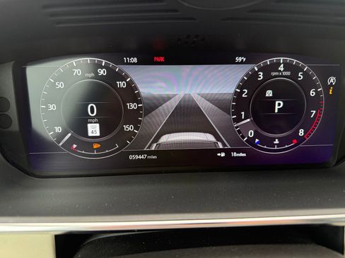 Used 2020 Land Rover Range Rover HSE image 10