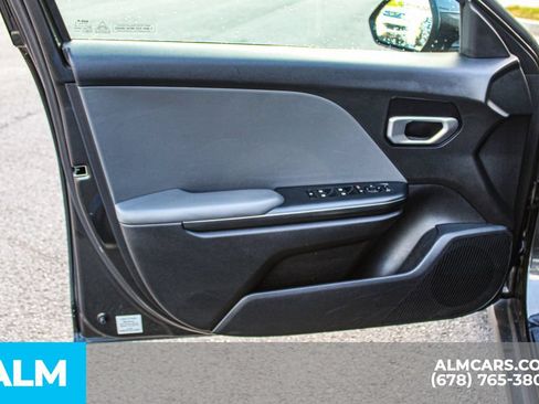 Used 2025 Kia K4 FWD image 35
