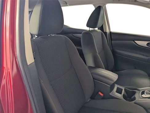 Used 2017 Nissan Rogue Sport S w/ S Appearance Package FWD image 32