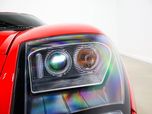Used 2006 Ford GT RWD image 85