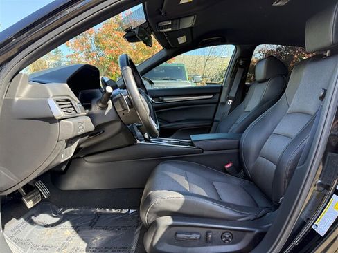 Used 2020 Honda Accord Sport image 11