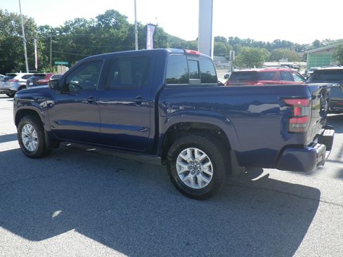 Used 2022 Nissan Frontier SV image 4