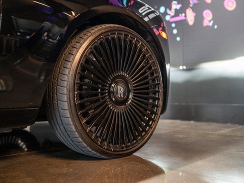 Used 2015 Rolls-Royce Ghost RWD image 19
