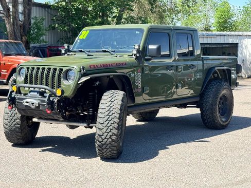 Used 2021 Jeep Gladiator Rubicon AWD/4WD image 3