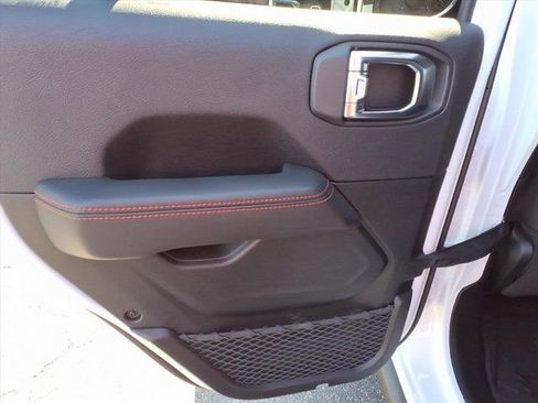 New 2026 Jeep Wrangler Unlimited Rubicon w/ Technology Group image 11