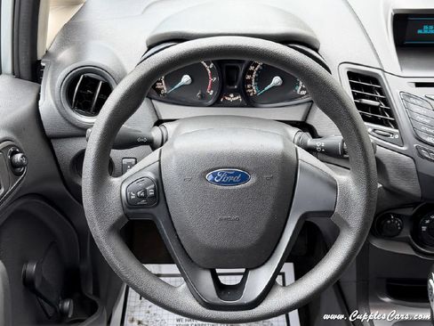 Used 2014 Ford Fiesta S FWD image 19