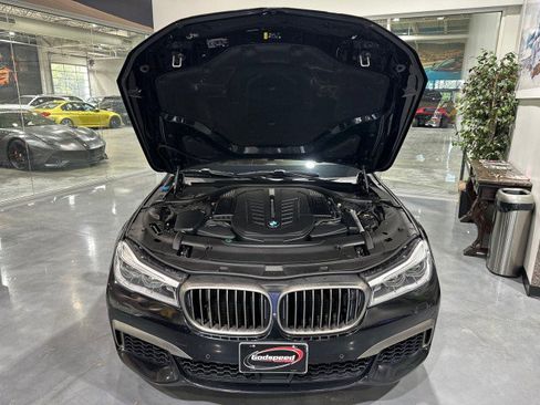Used 2019 BMW M760i xDrive w/ Luxury Rear Seating Package AWD/4WD image 38
