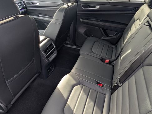 New 2026 Volkswagen Atlas Cross Sport SEL R-Line image 8