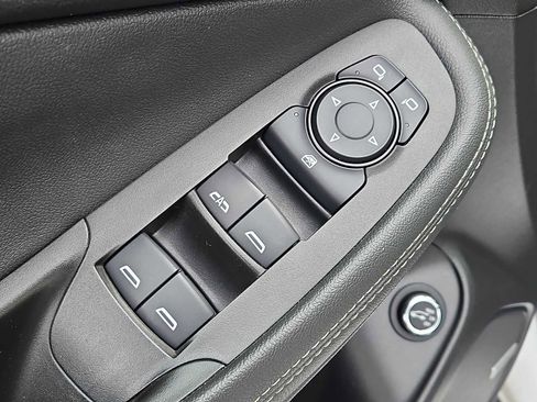 Used 2020 Buick Encore GX Essence w/ Experience Buick Package image 31