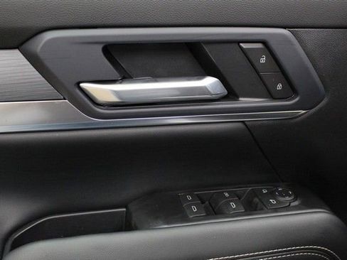 New 2026 GMC Terrain Elevation FWD image 16