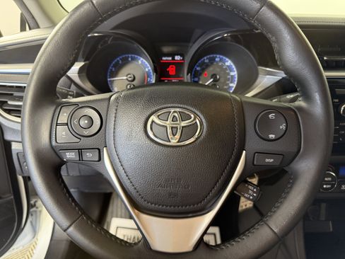 Used 2014 Toyota Corolla S image 25