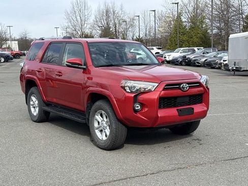 Used 2024 Toyota 4Runner SR5 Premium image 1